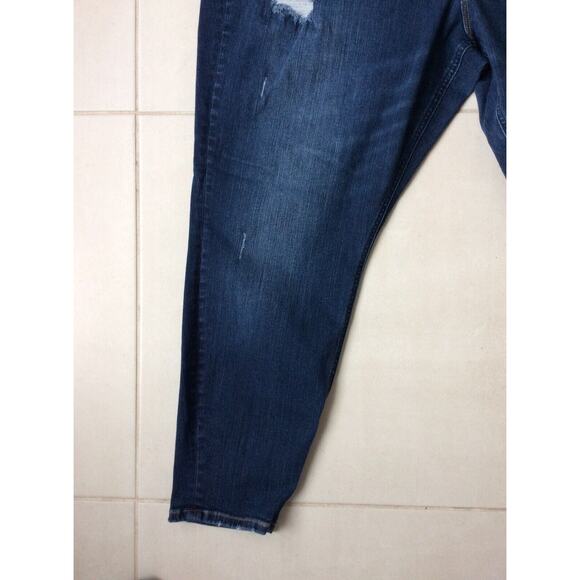 Torrid Skinny Jeans Bombshell Distressed Frayed Stretch - Picture 6 of 11